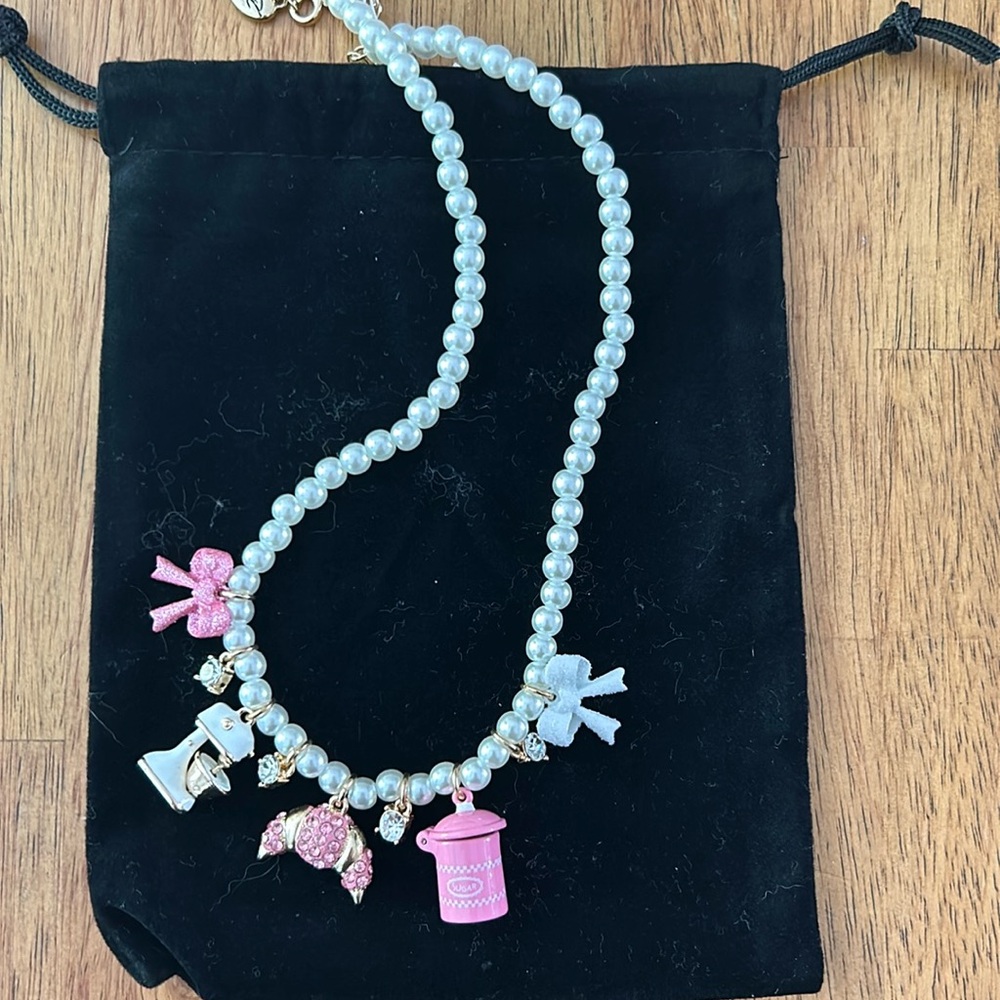 NWT Betsey Johnson Baker Kitchen Baby Cakes Faux Pearl Charm Necklace Rhinestone
